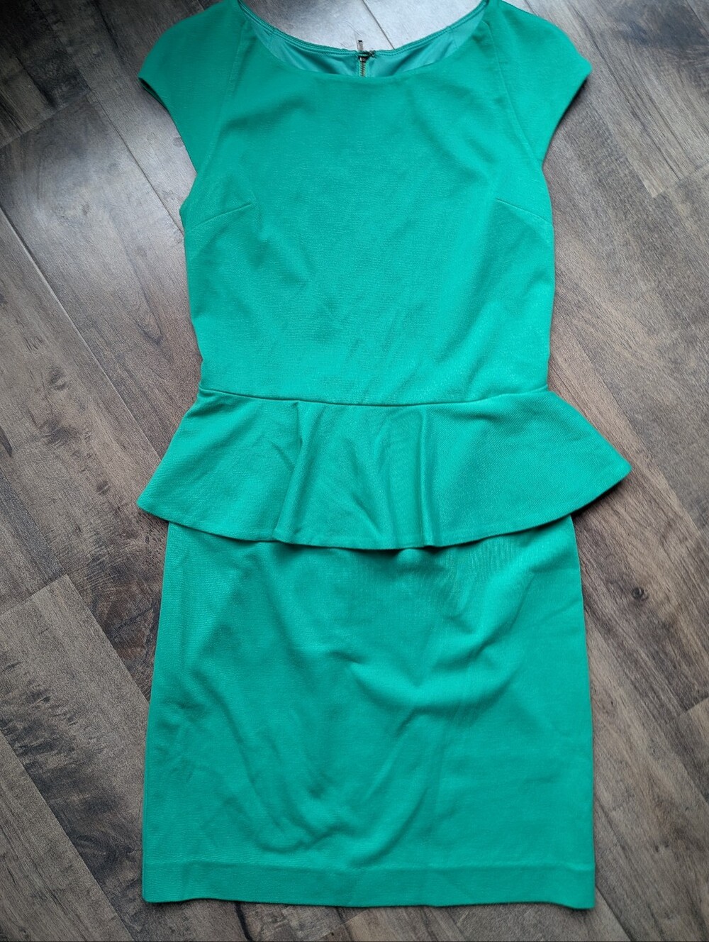 Express Kelly Green Peplum Dress Cap Sleeve Size 2 Exposed Gold Zipper